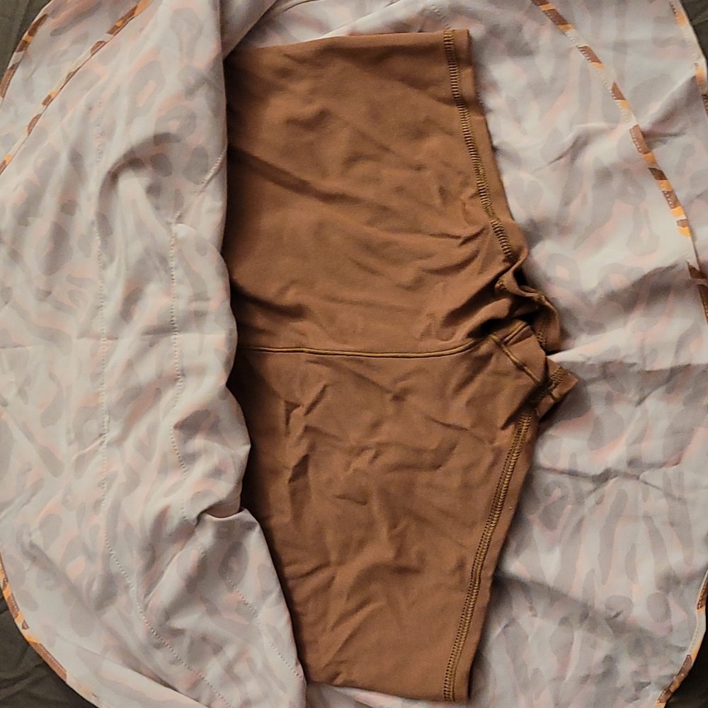 skort - Picture 2 of 3